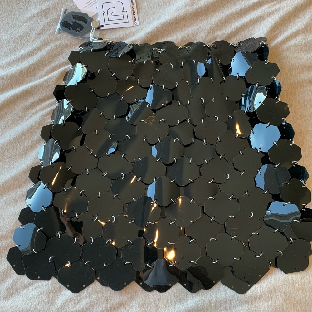 Size FR 34 Paco Rabbane mini length skirt.